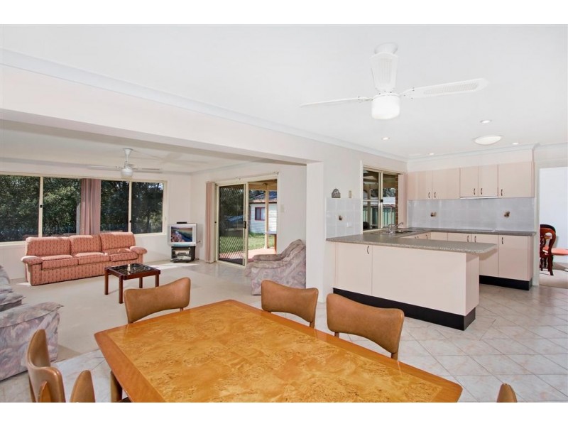 33 Stingaree Pt Drive, Dora Creek NSW 2264