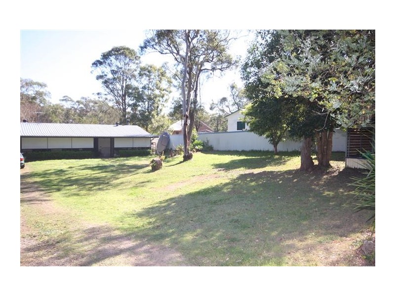 25 dora street, Morisset NSW 2264