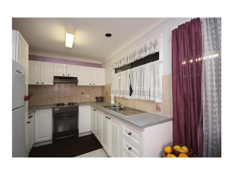 25 dora street, Morisset NSW 2264