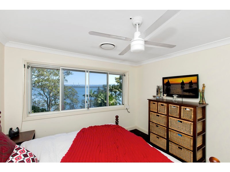 116 Beach Road, Wangi Wangi NSW 2267