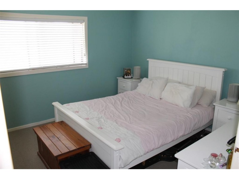 74 Wood St, Bonnells Bay NSW 2264