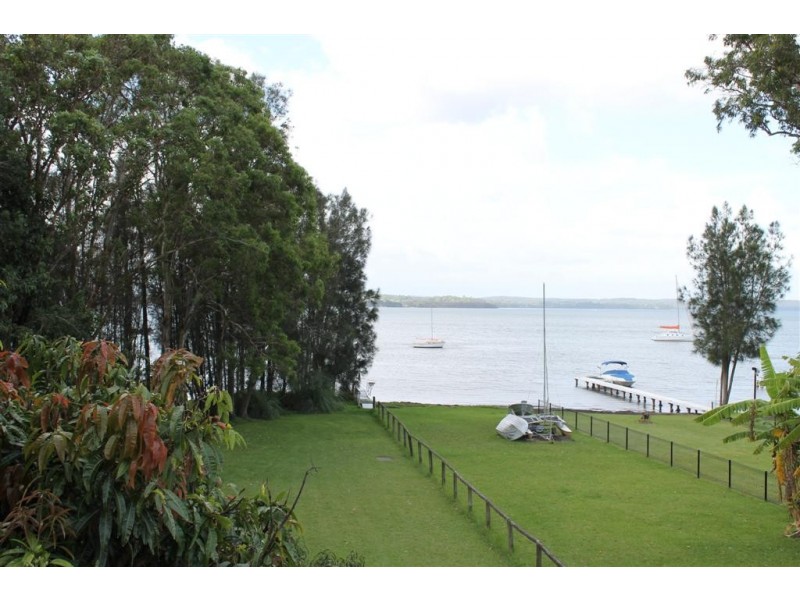 71 Grand Parade, Bonnells Bay NSW 2264