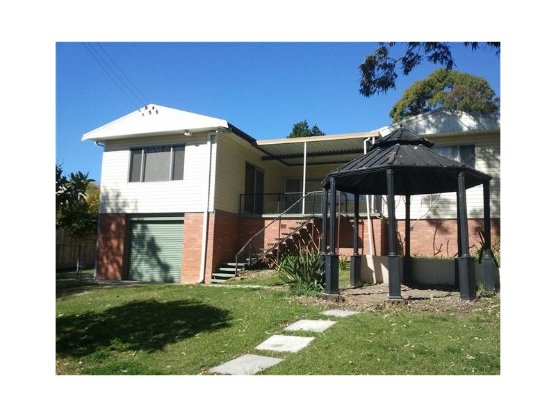 74 Macquarie Street, Morisset NSW 2264