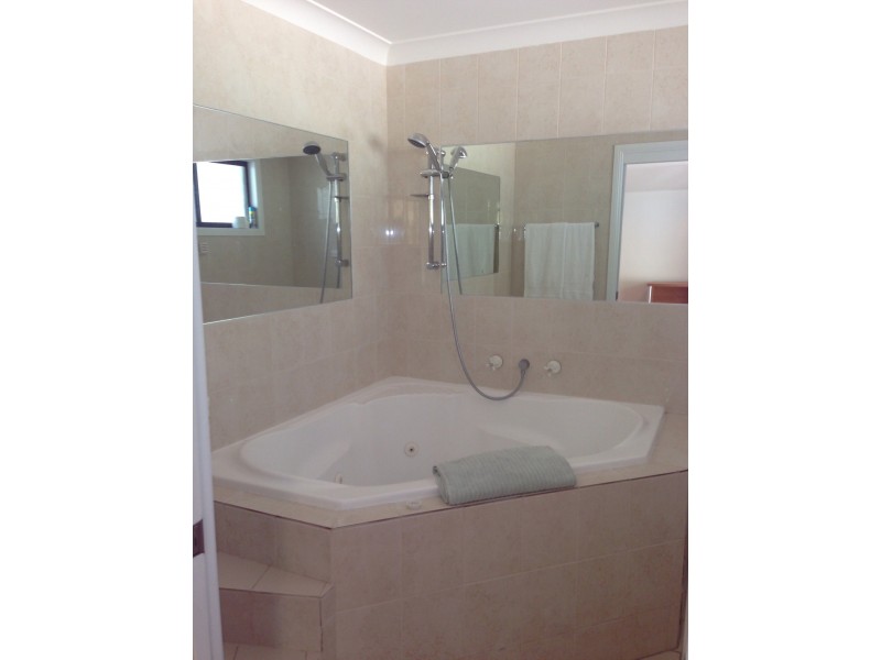 66 Dalley Street, Bonnells Bay NSW 2264