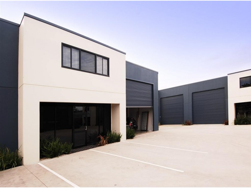 2/61 Alliance Ave, Morisset NSW 2264