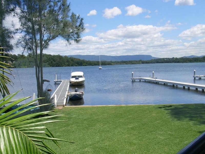 13 Victoria Street, Bonnells Bay NSW 2264