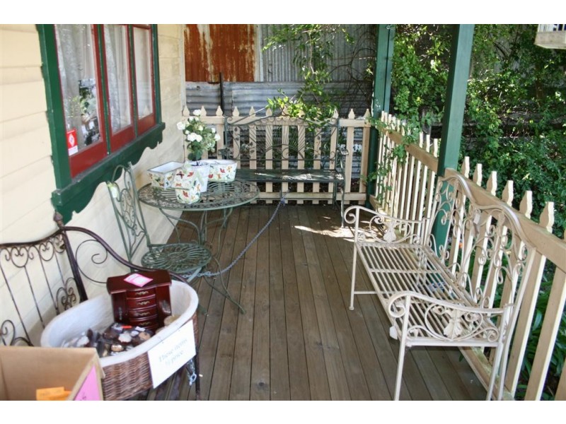 25 Yambo St, Morisset NSW 2264