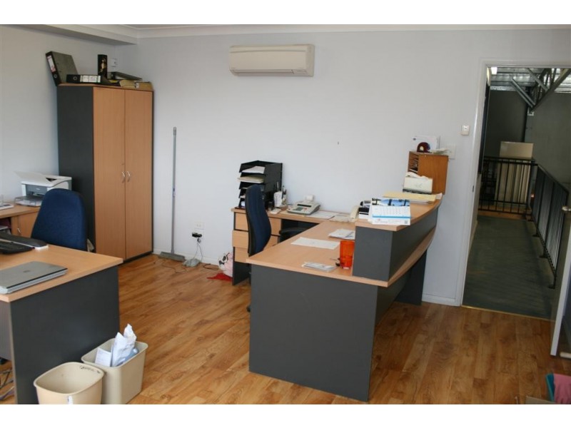 2/6 Brodie Street, Morisset NSW 2264