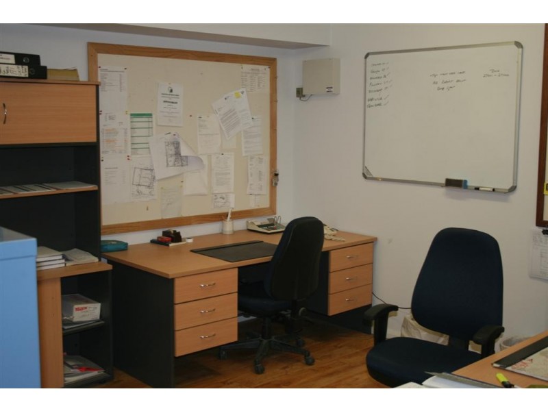 2/6 Brodie Street, Morisset NSW 2264