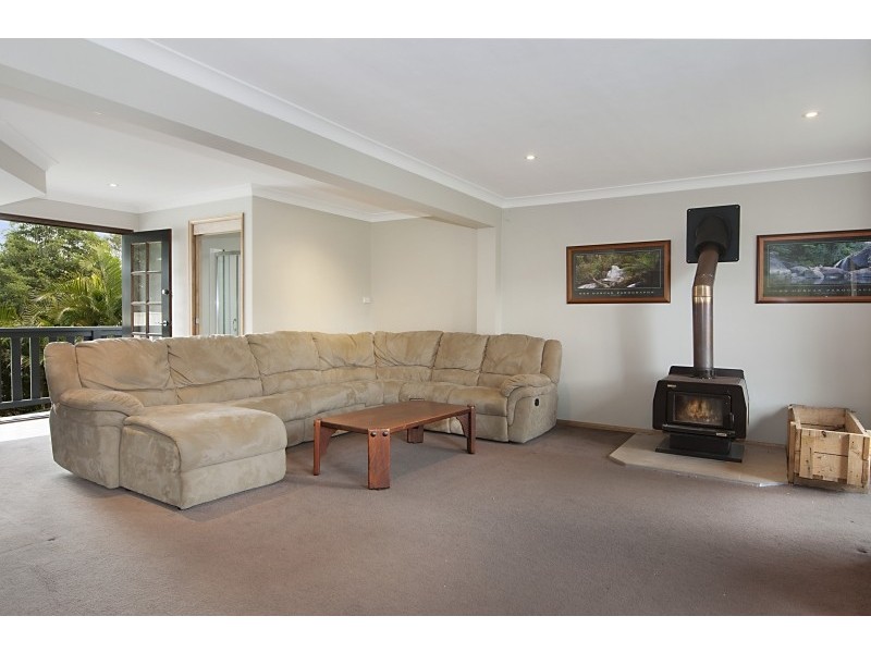 4 Fishery Point Road, Mirrabooka NSW 2264