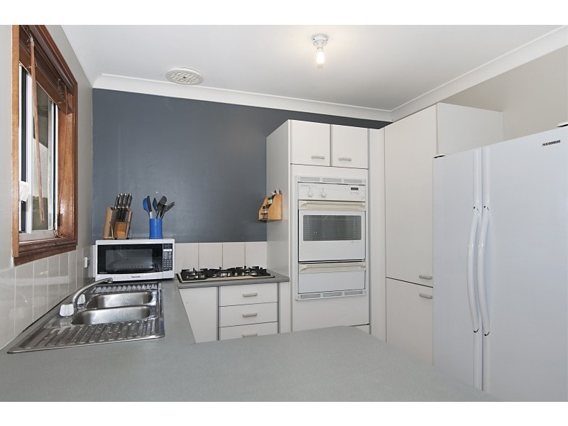 4 Fishery Point Road, Mirrabooka NSW 2264