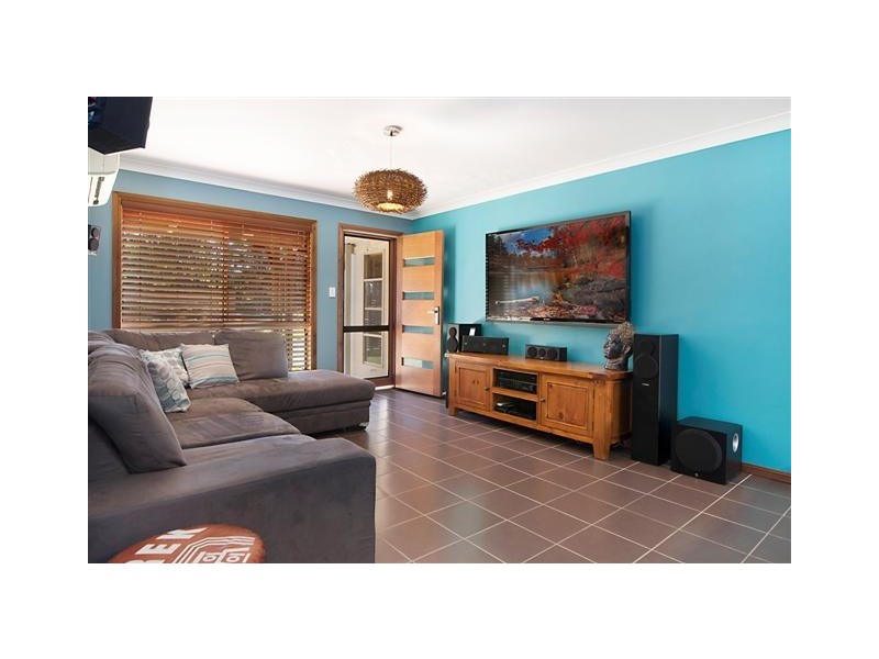 2/10 Hervey St, Windermere Park NSW 2264