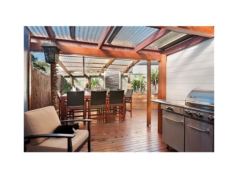 2/10 Hervey St, Windermere Park NSW 2264