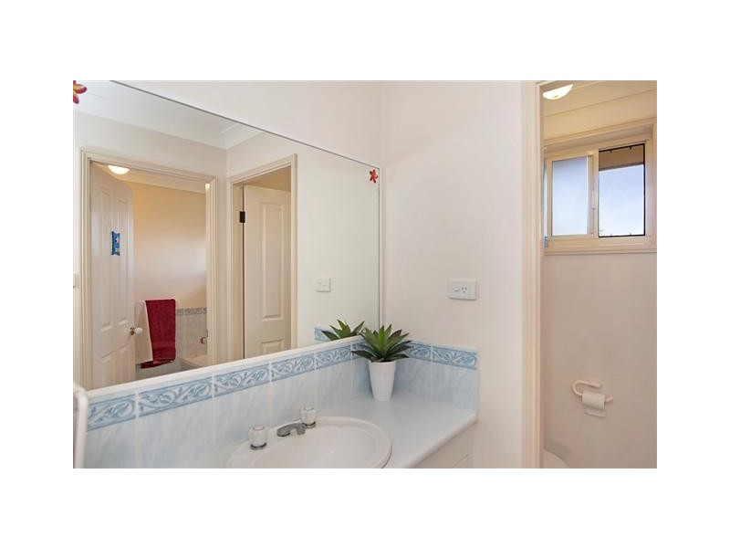 60 Kalani Rd, Bonnells Bay NSW 2264