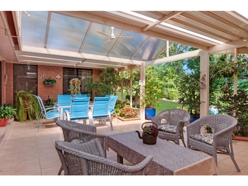16 Park Ave, Morisset Park NSW 2264