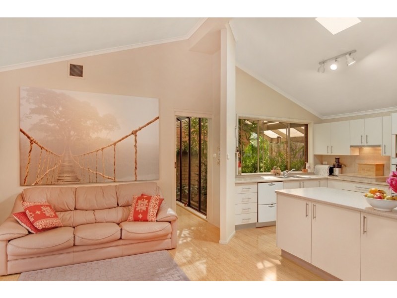 16 Park Ave, Morisset Park NSW 2264