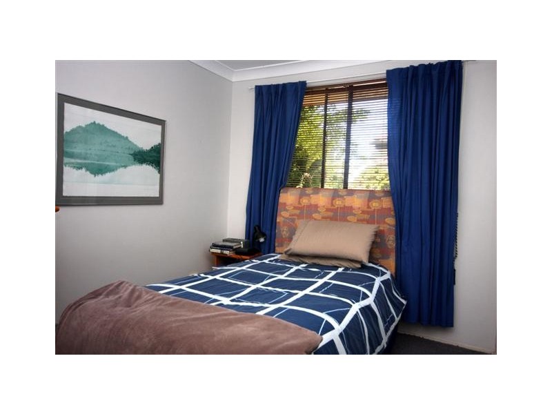 16 Park Ave, Morisset Park NSW 2264