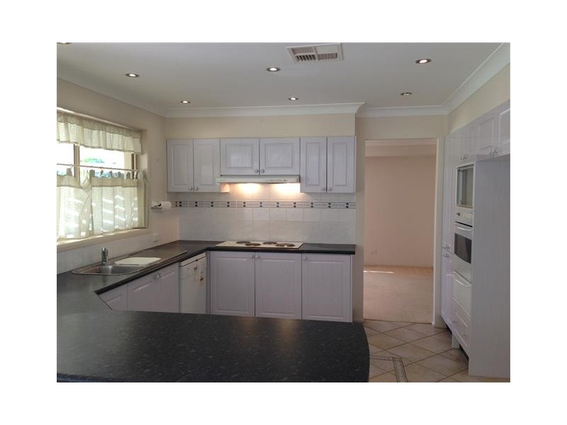 4 Lakeview Road, Morisset Park NSW 2264