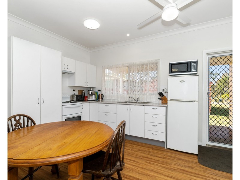 162 Macquarie Street, Morisset NSW 2264