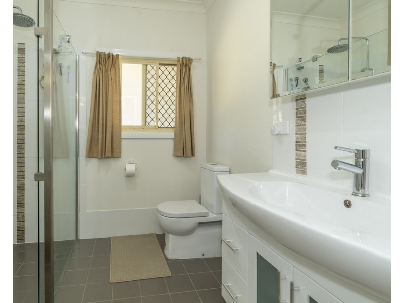 162 Macquarie Street, Morisset NSW 2264