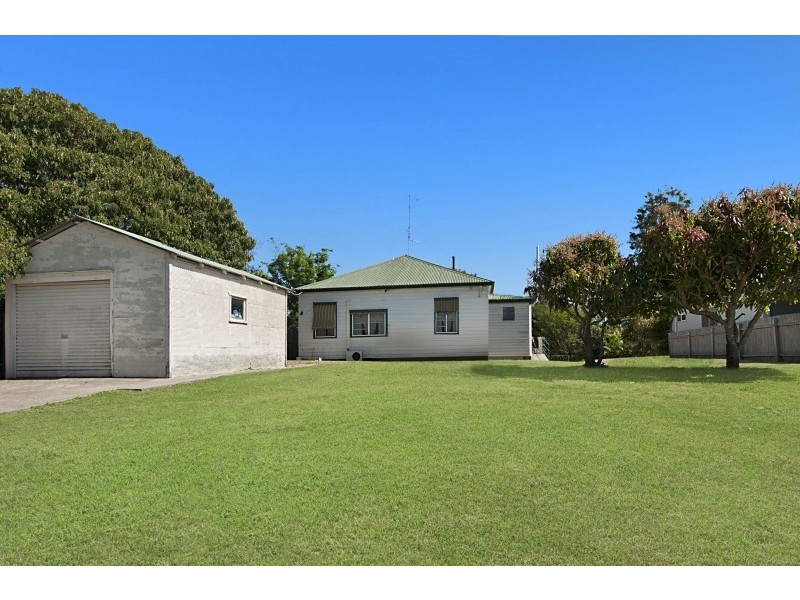 70 Macquarie St, Morisset NSW 2264