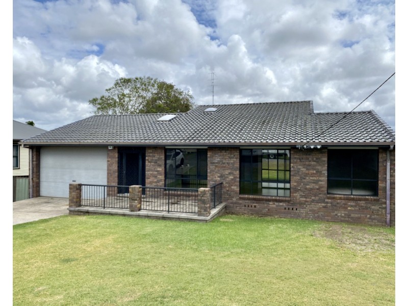 15 Yambo Street, Morisset NSW 2264