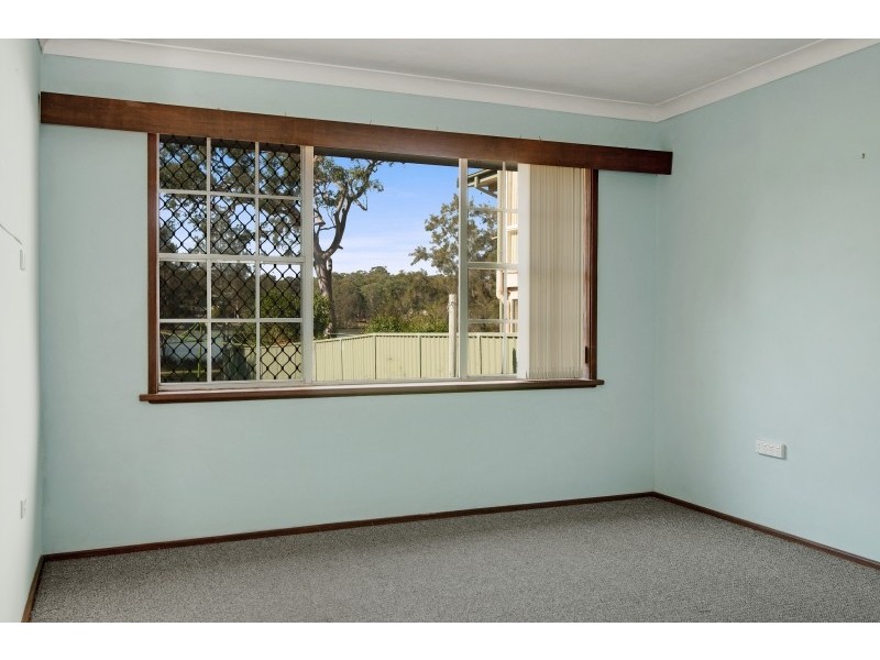 6 Rhodes Pde, Windermere Park NSW 2264