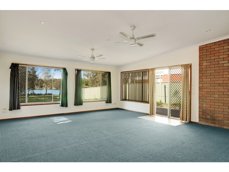 6 Rhodes Pde, Windermere Park NSW 2264