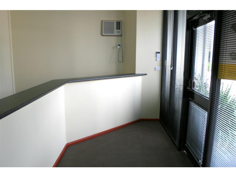 2/15 Kam Close, Morisset NSW 2264