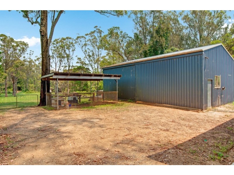 207 Freemans Dr, Morisset NSW 2264