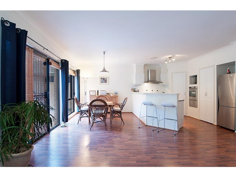 82 Dandaraga Road, Brightwaters NSW 2264