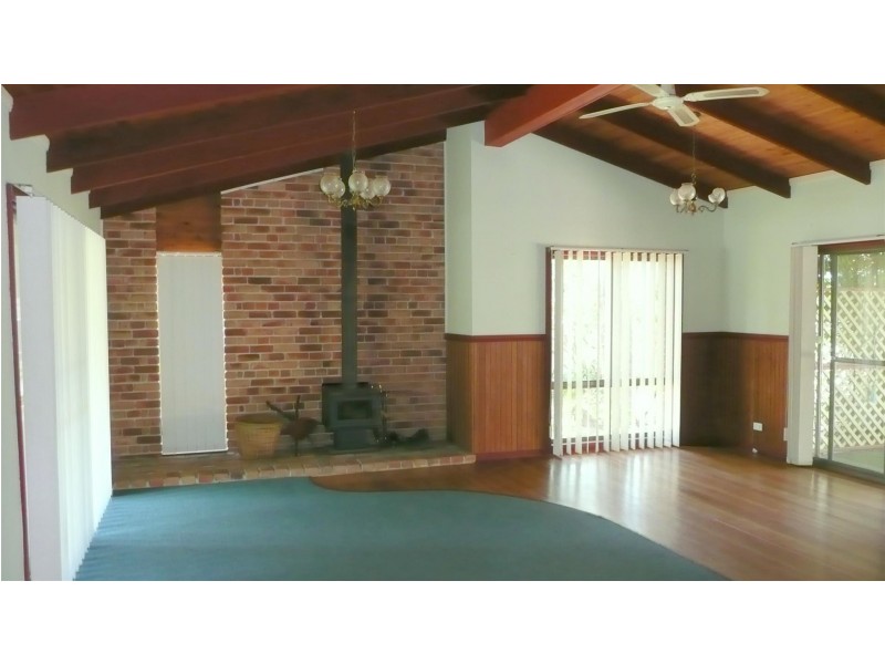 35 Hervey St, Windermere Park NSW 2264