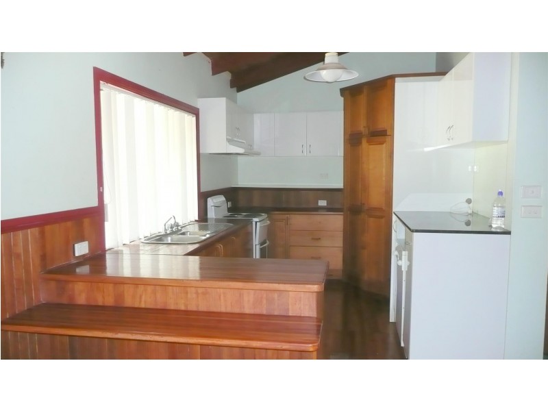 35 Hervey St, Windermere Park NSW 2264