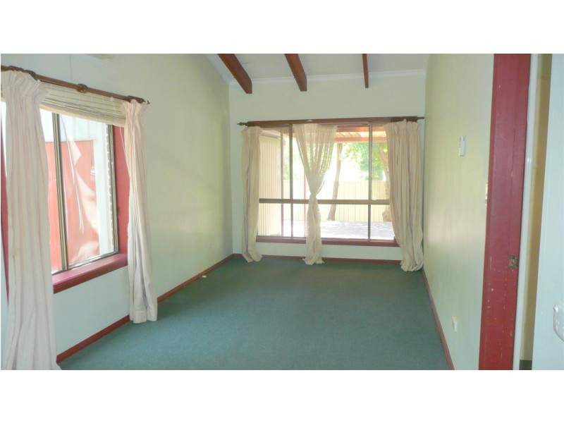 35 Hervey St, Windermere Park NSW 2264