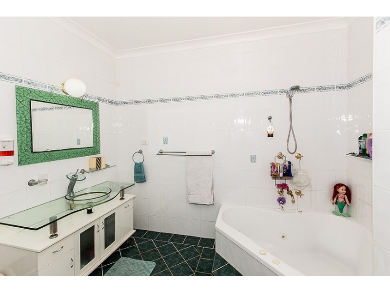 43 Asquith Avenue, Windermere Park NSW 2264