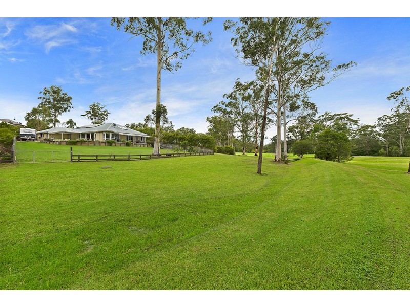 14 Ellenborough Drive, Cooranbong NSW 2265