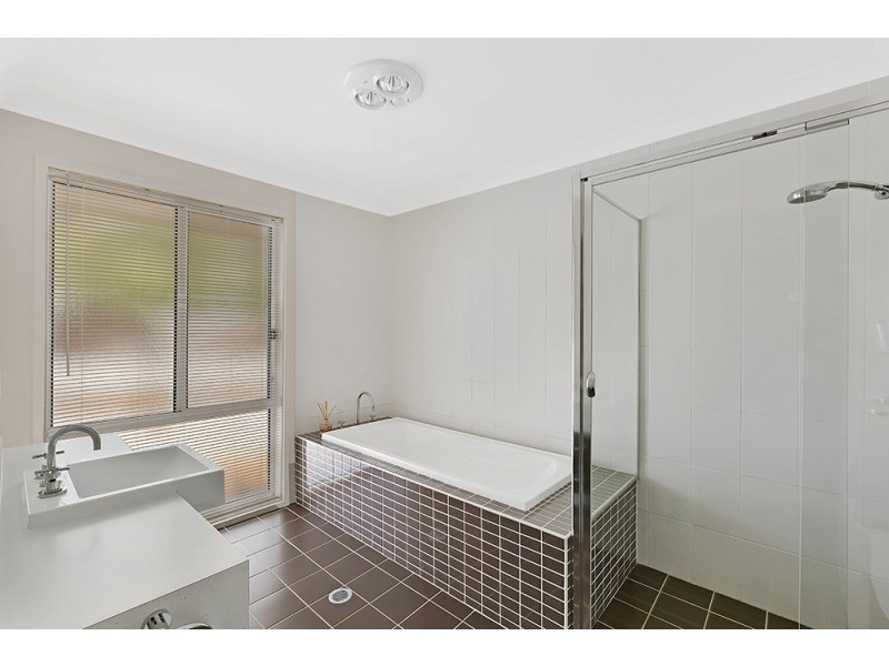 14 Ellenborough Drive, Cooranbong NSW 2265