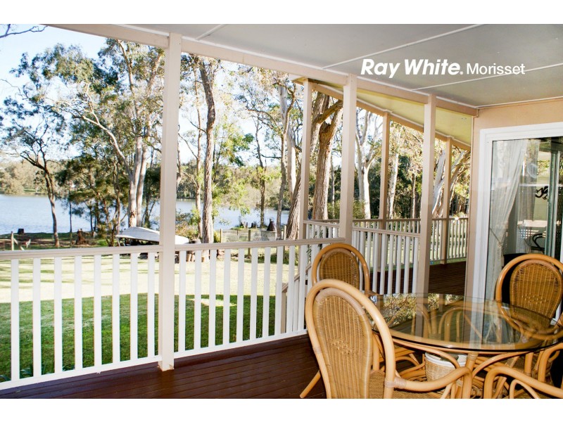 14 Rhodes Parade, Windermere Park NSW 2264