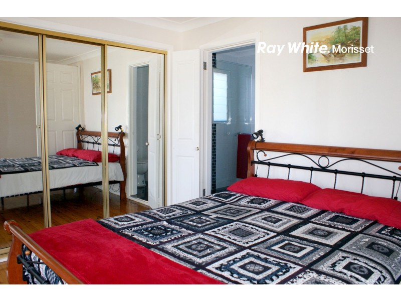 14 Rhodes Parade, Windermere Park NSW 2264