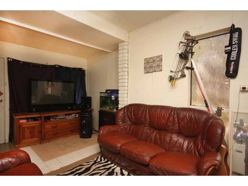 8 Baldwin Blv, Windermere Park NSW 2264