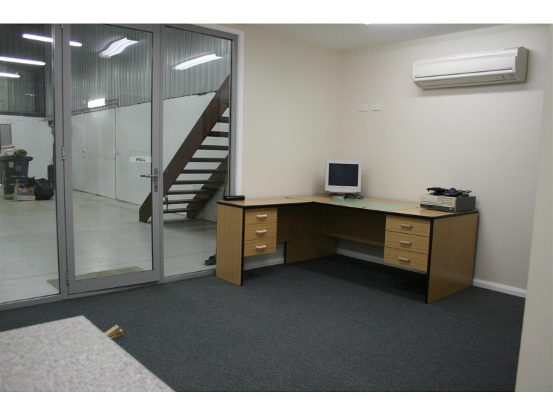 4/31 Alliance Ave, Morisset NSW 2264