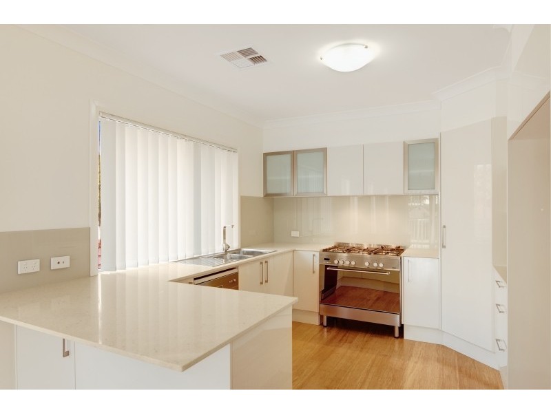 140 Grand Parade, Bonnells Bay NSW 2264