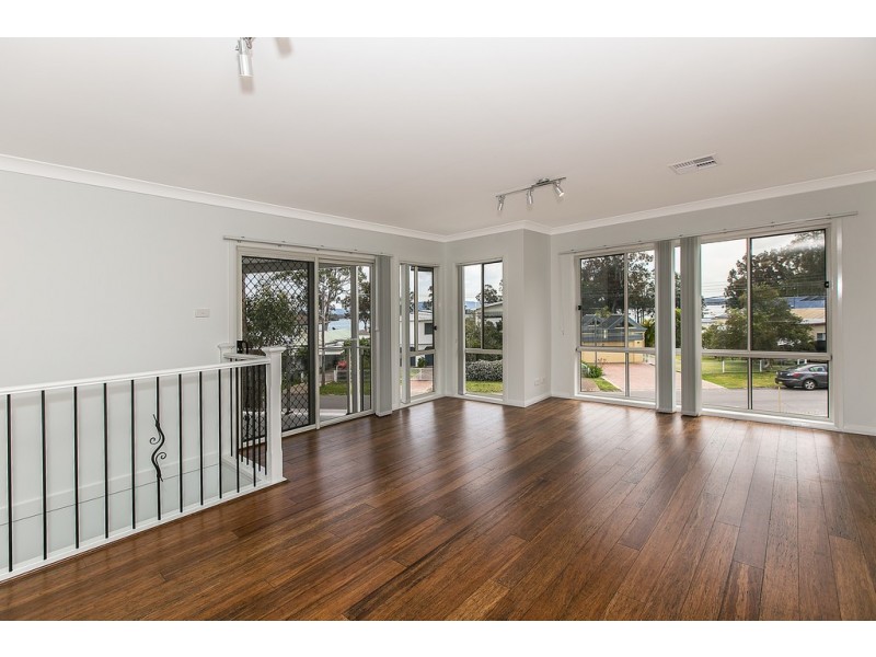 138 Grand Parade, Bonnells Bay NSW 2264