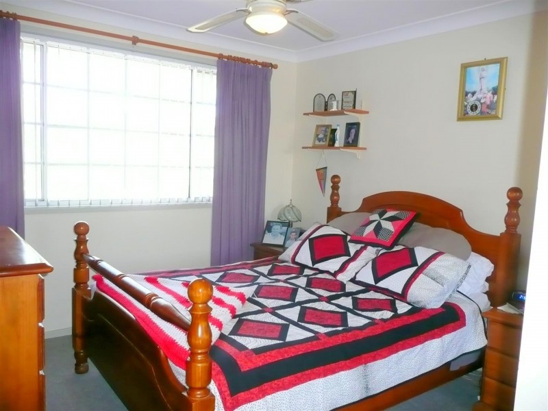 1/21 Vales Road, Mannering Park NSW 2259