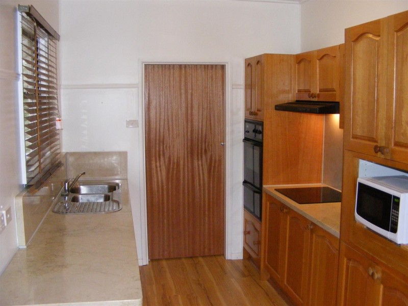 16 Newcastle Street, Morisset NSW 2264