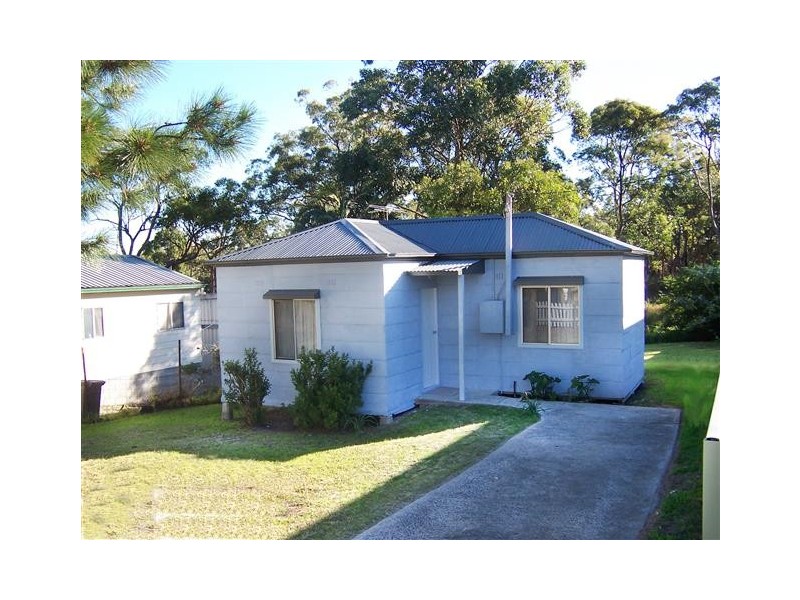 18 Hillcrest Road, Mirrabooka NSW 2264