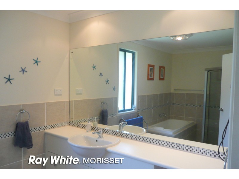 266 Dora Street, Dora Creek NSW 2264