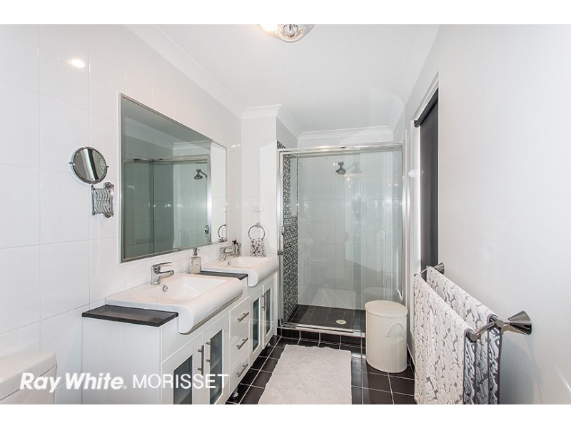 36 Dalley Street, Bonnells Bay NSW 2264