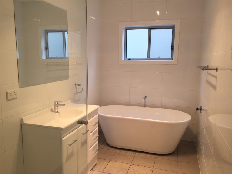 62 Bulgonia Rd, Brightwaters NSW 2264