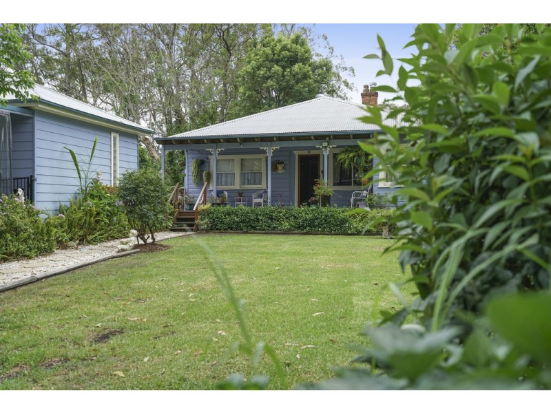 214 Freemans Drive, Morisset NSW 2264